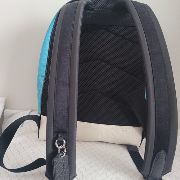 ‼️SOLD‼️Coach bag 🎒 - Picture 2 of 6